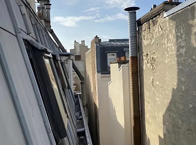 Apartment New Near Champs Elysees *